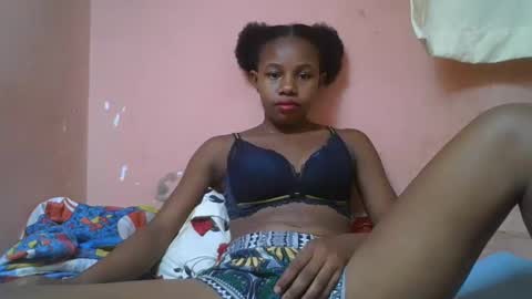 Snapshot of franciefrancie chatting on March 2025 10:37:02 AM francilla online show from March 2025 10:37:02 AM