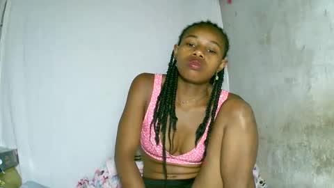Snapshot of franciefrancie chatting on October 2025 02:48:01 PM francilla online show from October 2025 02:48:01 PM