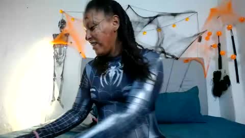 francihot4 online show from November 2025 02:57:02 AM