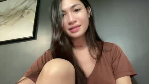 Snapshot of francine_moore chatting on April 2026 12:06:02 PM Francine online show from April 2026 12:06:02 PM