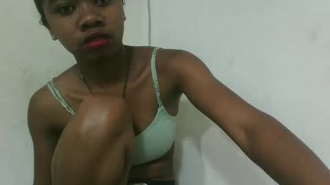 Snapshot of francinealdy chatting on October 2025 04:34:02 AM francinealdy online show from October 2025 04:34:02 AM