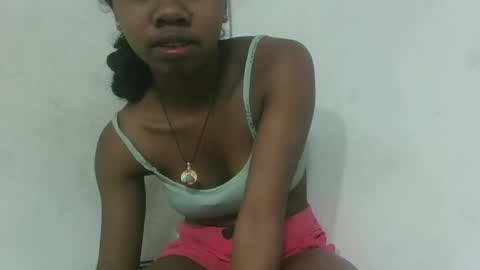 Snapshot of francinealdy chatting on October 2025 03:20:02 AM francinealdy online show from October 2025 03:20:02 AM