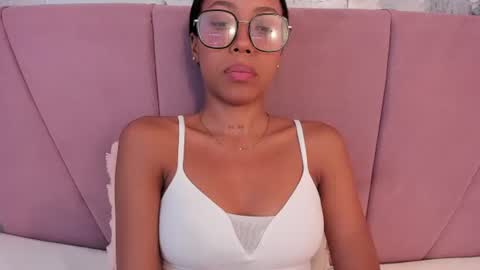 Laura online show from July 2026 10:26:01 PM
