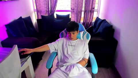 frank online show from January 2025 07:12:01 PM