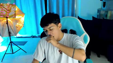 frank online show from November 2025 05:28:02 AM