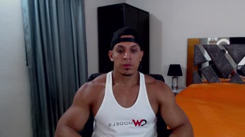 Snapshot of frank_heaven_shore chatting on June 2026 01:28:01 AM Frank online show from June 2026 01:28:01 AM