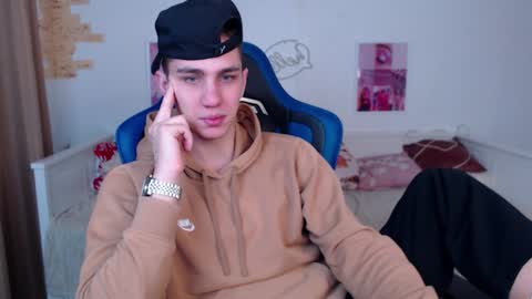 Frank online show from January 2025 05:20:01 AM