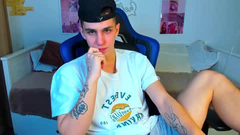 Frank online show from February 2025 08:09:02 AM