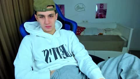 Frank online show from March 2026 05:22:01 AM