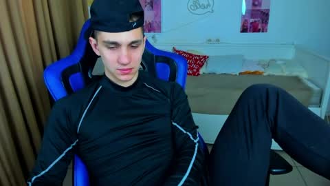 Frank online show from April 2026 04:13:02 AM