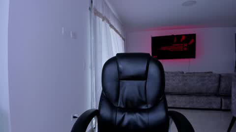 Frank Farrell. Hey remember to give me a thumbs up Ty online show from February 2025 06:40:02 PM