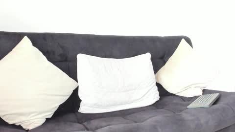 frank online show from November 2025 04:40:01 PM