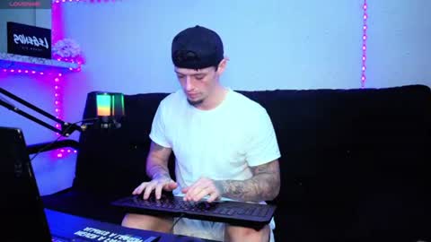 Franco online show from November 2025 03:12:02 PM