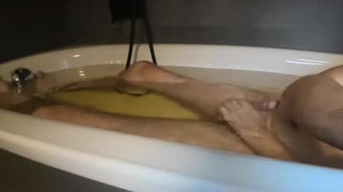 Snapshot of franky84 chatting on November 2025 12:16:01 PM franky84 online show from November 2025 12:16:01 PM