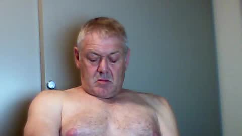 frannkboy61 online show from June 2026 05:01:02 AM
