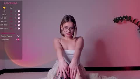 Frann online show from November 2025 03:24:02 PM