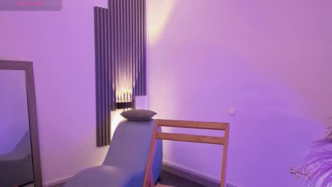 Fransheska online show from March 2026 11:56:02 AM