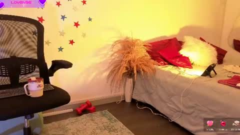 Fransheska online show from July 2026 11:23:02 AM
