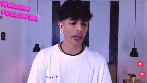 Franvill trato online show from October 2025 06:54:01 PM