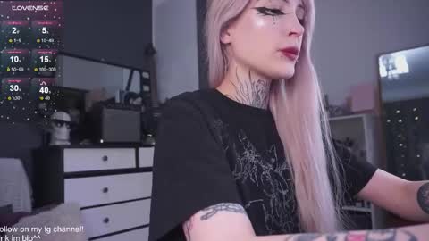 Asya UwU   online show from September 2025 07:38:01 PM