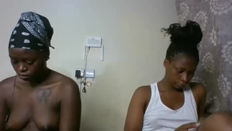 Freakies online show from November 2025 04:22:02 PM