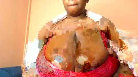 Snapshot of freakyboobsxx chatting on July 2026 05:33:02 AM Kimmy online show from July 2026 05:33:02 AM