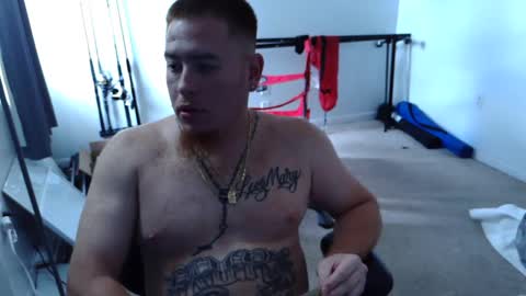 Snapshot of freakyfreddie305 chatting on October 2025 06:19:02 PM freakyfreddie305 online show from October 2025 06:19:02 PM