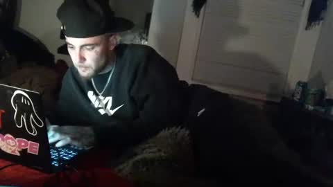 Snapshot of freakyspun101 chatting on December 2024 09:24:01 AM freakyspun101 online show from December 2024 09:24:01 AM