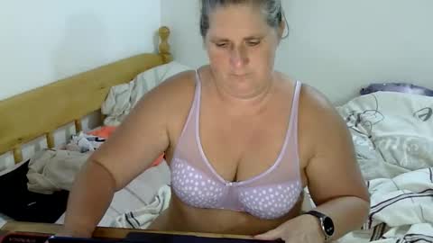 frechemaus414126 online show from April 2026 04:15:02 PM