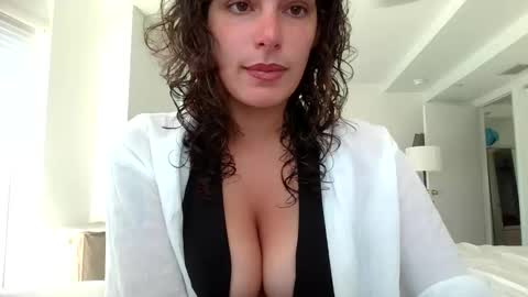 Snapshot of freckledeer chatting on March 2026 03:49:01 PM freckledeer online show from March 2026 03:49:01 PM