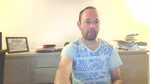 fredodu41 online show from July 2026 04:10:02 AM