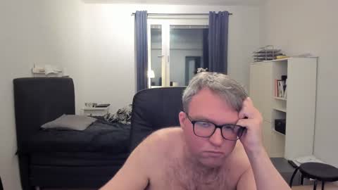 Fredrik online show from January 2025 07:43:01 PM