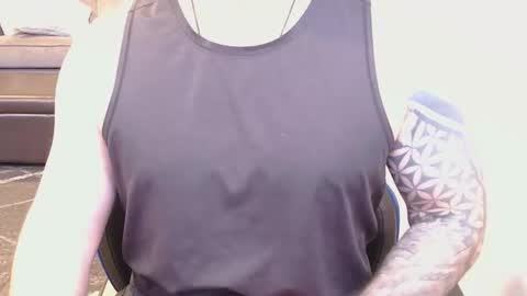 Snapshot of free_timer chatting on March 2026 05:42:01 PM free_timer online show from March 2026 05:42:01 PM