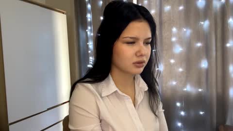 Jenny online show from March 2026 05:35:01 AM