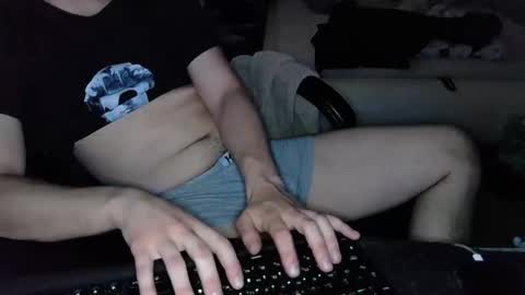 Snapshot of freklogas chatting on May 2026 04:25:01 PM freklogas online show from May 2026 04:25:01 PM