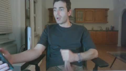 Snapshot of frenchbdmaninlondon chatting on December 2025 10:26:01 PM Horny Paul online show from December 2025 10:26:01 PM