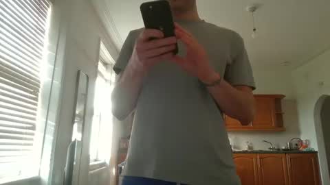 Snapshot of frenchbdmaninlondon chatting on January 2026 01:13:02 PM Horny Paul online show from January 2026 01:13:02 PM