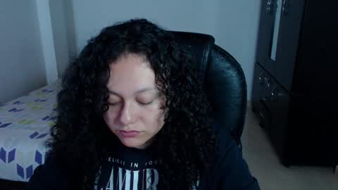 Louise  online show from January 2025 04:36:02 AM