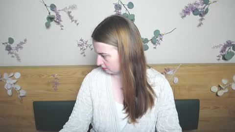 Snapshot of freyadak chatting on December 2024 04:29:02 PM FreyaDak online show from December 2024 04:29:02 PM