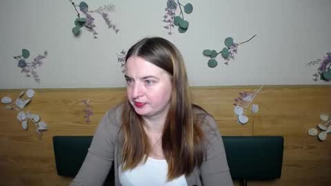 Snapshot of freyadak chatting on December 2024 12:33:01 AM FreyaDak online show from December 2024 12:33:01 AM