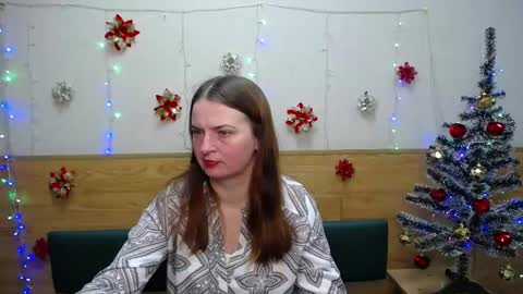 Snapshot of freyadak chatting on December 2024 06:01:02 PM FreyaDak online show from December 2024 06:01:02 PM