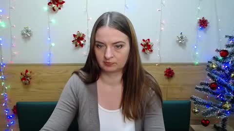 Snapshot of freyadak chatting on December 2024 03:22:02 PM FreyaDak online show from December 2024 03:22:02 PM