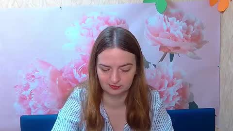 Snapshot of freyadak chatting on September 2025 05:06:02 AM FreyaDak online show from September 2025 05:06:02 AM