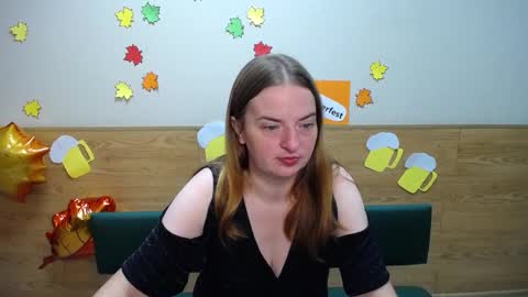 Snapshot of freyadak chatting on September 2025 05:08:01 AM FreyaDak online show from September 2025 05:08:01 AM