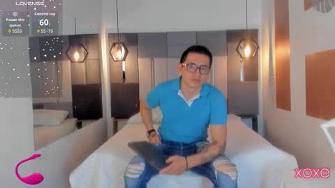  ALIS AND ALEX  online show from November 2025 09:26:02 PM