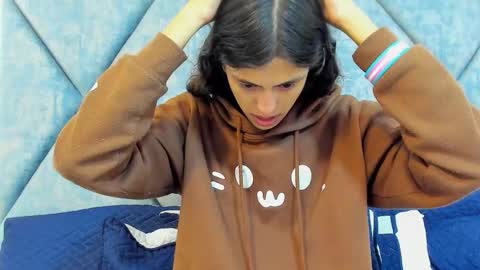 FreyaMoller  online show from January 2026 01:37:02 PM