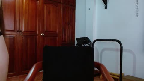 Snapshot of freyanatural chatting on September 2025 05:34:01 PM freyanatural online show from September 2025 05:34:01 PM