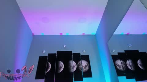 Pau. online show from November 2025 08:19:01 PM