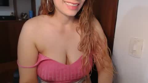 FREYJA LOREN online show from September 2025 12:25:01 AM