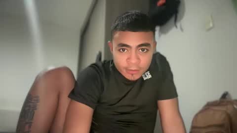 Snapshot of freyva_ chatting on January 2025 12:16:02 AM freyva_ online show from January 2025 12:16:02 AM